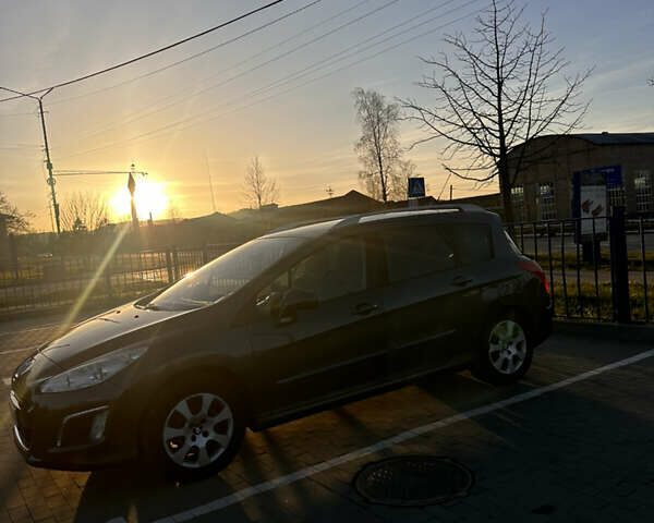 Сірий Пежо 308, об'ємом двигуна 1.61 л та пробігом 231 тис. км за 7000 $, фото 3 на Automoto.ua