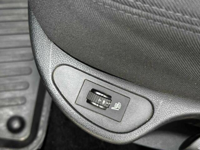 Сірий Пежо 308, об'ємом двигуна 1.6 л та пробігом 206 тис. км за 6480 $, фото 12 на Automoto.ua