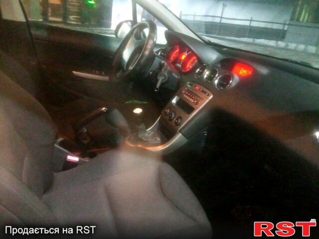 Серый Пежо 308, объемом двигателя 1.6 л и пробегом 288 тыс. км за 7250 $, фото 5 на Automoto.ua