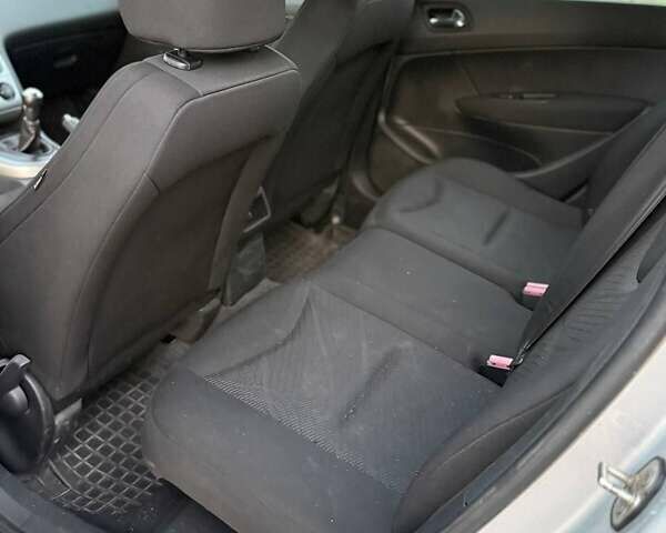 Сірий Пежо 308, об'ємом двигуна 1.56 л та пробігом 250 тис. км за 4899 $, фото 11 на Automoto.ua