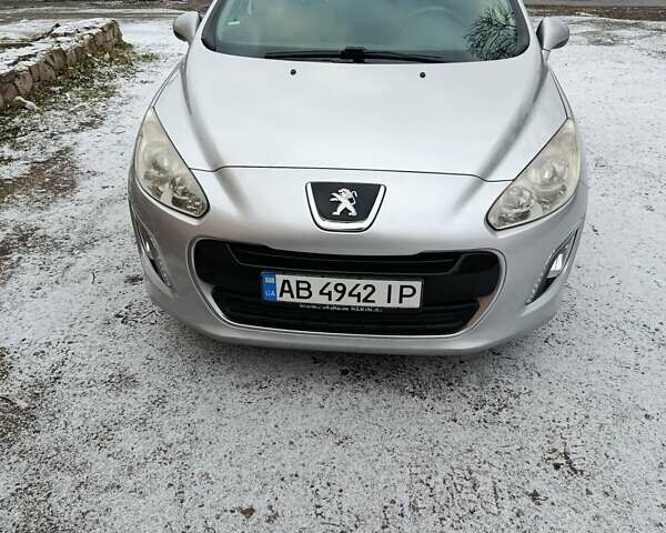 Серый Пежо 308, объемом двигателя 1.6 л и пробегом 260 тыс. км за 7999 $, фото 1 на Automoto.ua