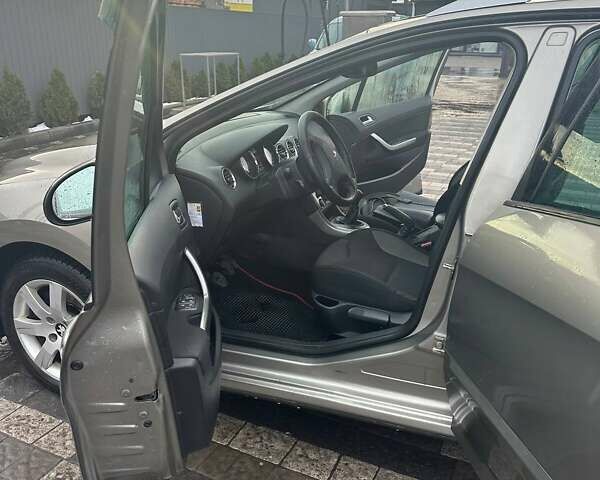Серый Пежо 308, объемом двигателя 1.6 л и пробегом 143 тыс. км за 5500 $, фото 3 на Automoto.ua