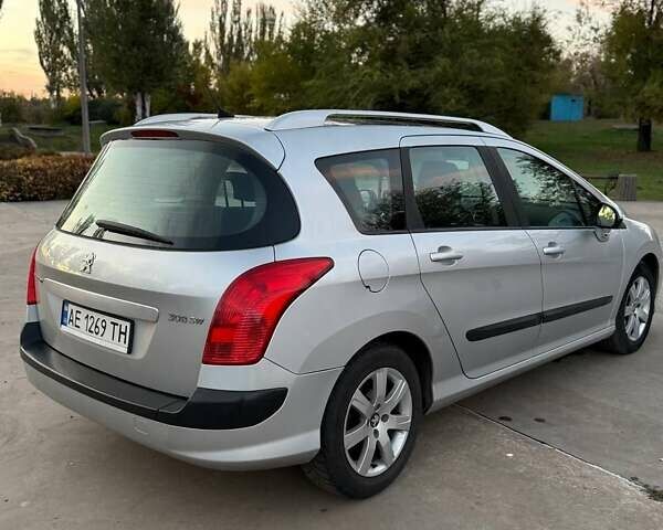 Сірий Пежо 308, об'ємом двигуна 1.56 л та пробігом 250 тис. км за 4899 $, фото 7 на Automoto.ua
