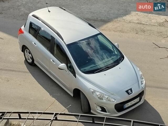 Серый Пежо 308, объемом двигателя 1.56 л и пробегом 239 тыс. км за 7000 $, фото 3 на Automoto.ua