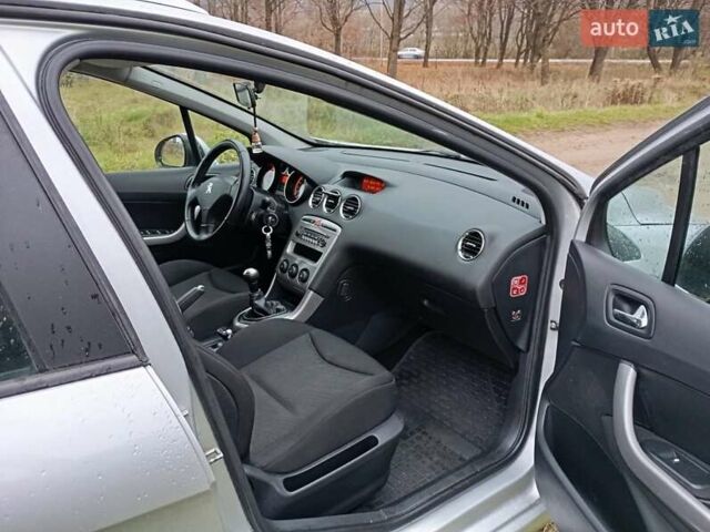 Серый Пежо 308, объемом двигателя 1.6 л и пробегом 245 тыс. км за 6000 $, фото 18 на Automoto.ua