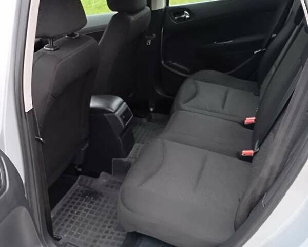 Серый Пежо 308, объемом двигателя 1.6 л и пробегом 245 тыс. км за 6000 $, фото 24 на Automoto.ua