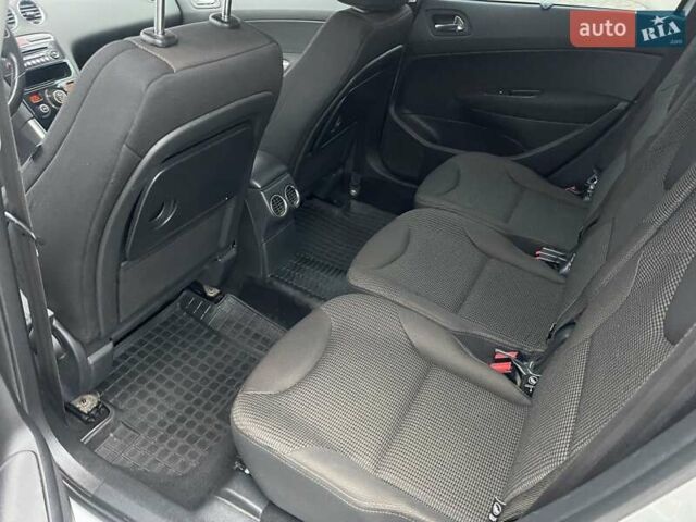 Сірий Пежо 308, об'ємом двигуна 1.56 л та пробігом 288 тис. км за 6200 $, фото 10 на Automoto.ua