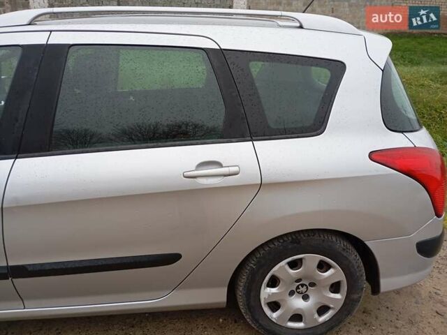 Серый Пежо 308, объемом двигателя 1.6 л и пробегом 245 тыс. км за 6000 $, фото 2 на Automoto.ua
