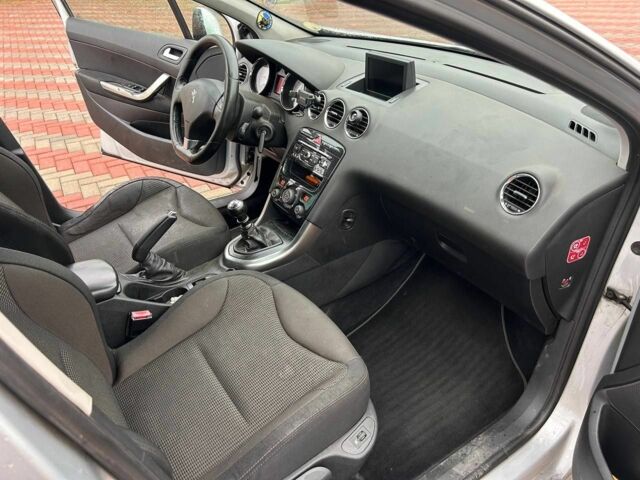 Сірий Пежо 308, об'ємом двигуна 1.6 л та пробігом 256 тис. км за 4800 $, фото 6 на Automoto.ua