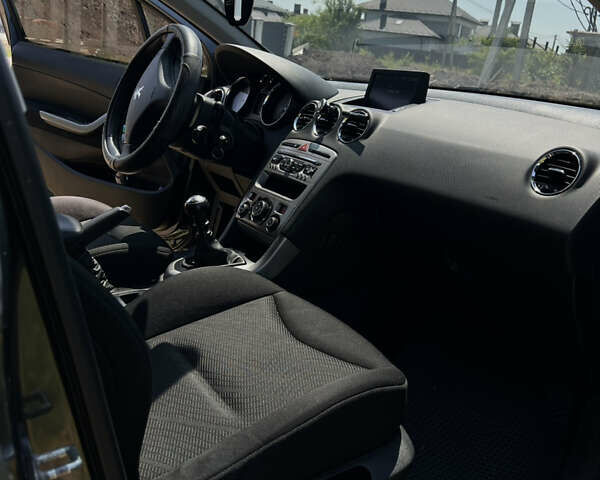 Серый Пежо 308, объемом двигателя 1.56 л и пробегом 260 тыс. км за 6500 $, фото 9 на Automoto.ua