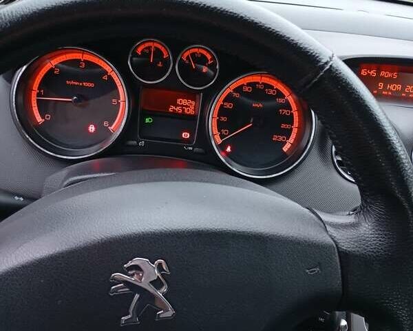 Серый Пежо 308, объемом двигателя 1.6 л и пробегом 245 тыс. км за 6000 $, фото 25 на Automoto.ua