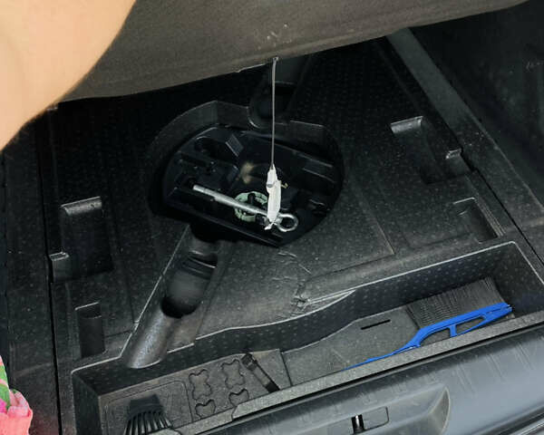 Сірий Пежо 308, об'ємом двигуна 1.56 л та пробігом 154 тис. км за 8550 $, фото 20 на Automoto.ua