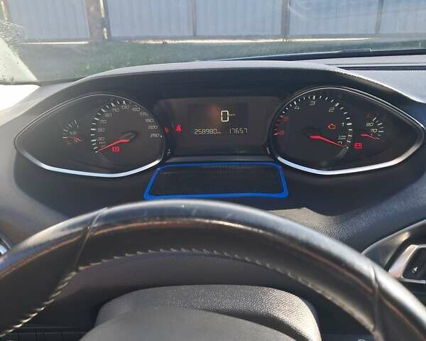 Серый Пежо 308, объемом двигателя 1.56 л и пробегом 259 тыс. км за 7400 $, фото 30 на Automoto.ua