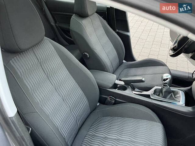 Сірий Пежо 308, об'ємом двигуна 1.6 л та пробігом 212 тис. км за 8999 $, фото 126 на Automoto.ua