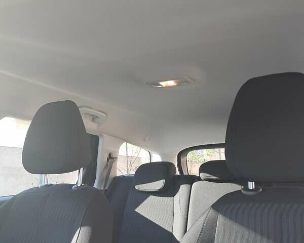 Серый Пежо 308, объемом двигателя 1.56 л и пробегом 259 тыс. км за 7400 $, фото 26 на Automoto.ua