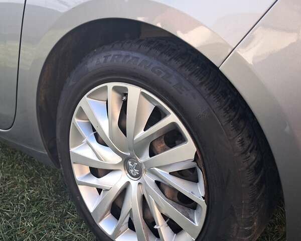 Серый Пежо 308, объемом двигателя 1.56 л и пробегом 259 тыс. км за 7400 $, фото 34 на Automoto.ua