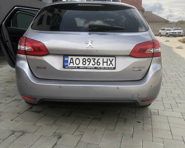 Серый Пежо 308, объемом двигателя 1.56 л и пробегом 261 тыс. км за 7700 $, фото 1 на Automoto.ua