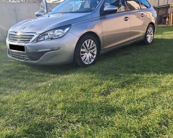 Серый Пежо 308, объемом двигателя 1.56 л и пробегом 259 тыс. км за 7400 $, фото 1 на Automoto.ua