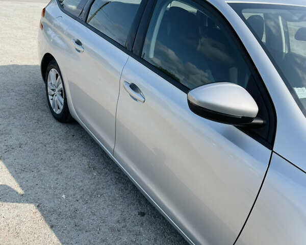 Сірий Пежо 308, об'ємом двигуна 1.56 л та пробігом 154 тис. км за 8550 $, фото 13 на Automoto.ua