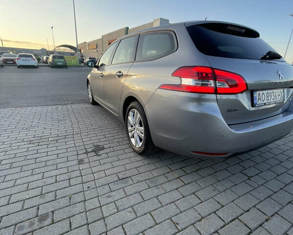 Серый Пежо 308, объемом двигателя 1.56 л и пробегом 261 тыс. км за 7700 $, фото 15 на Automoto.ua