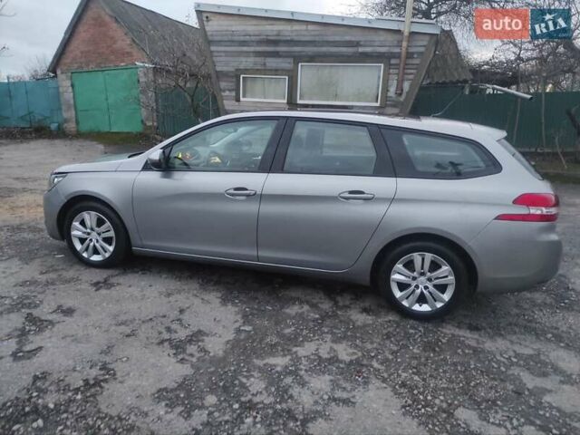 Сірий Пежо 308, об'ємом двигуна 1.2 л та пробігом 190 тис. км за 8200 $, фото 4 на Automoto.ua