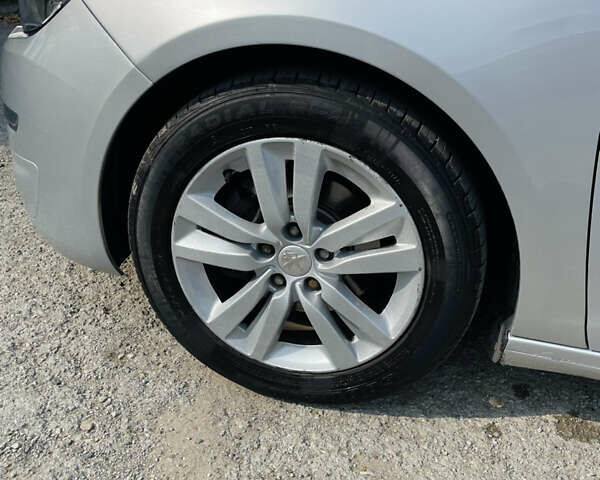 Сірий Пежо 308, об'ємом двигуна 1.56 л та пробігом 154 тис. км за 8550 $, фото 7 на Automoto.ua