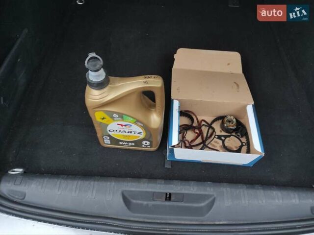 Сірий Пежо 308, об'ємом двигуна 1.2 л та пробігом 190 тис. км за 8200 $, фото 33 на Automoto.ua