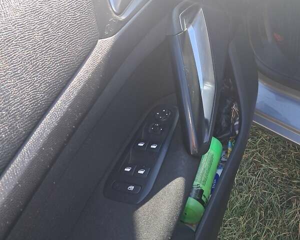 Серый Пежо 308, объемом двигателя 1.56 л и пробегом 259 тыс. км за 7400 $, фото 19 на Automoto.ua