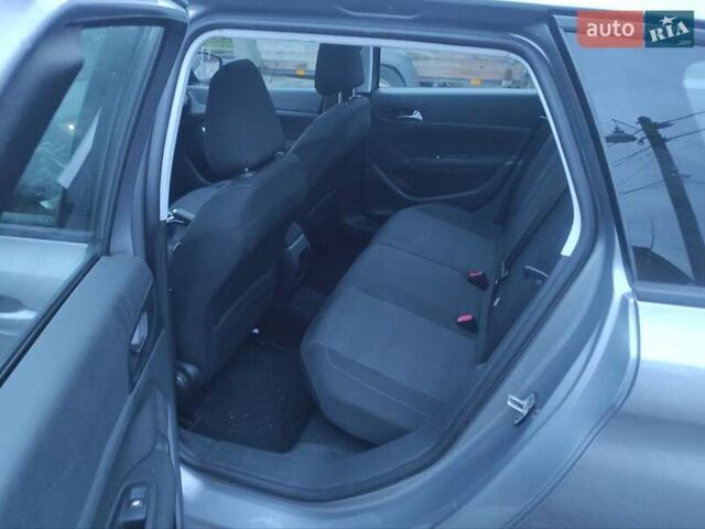 Сірий Пежо 308, об'ємом двигуна 1.2 л та пробігом 190 тис. км за 8200 $, фото 5 на Automoto.ua