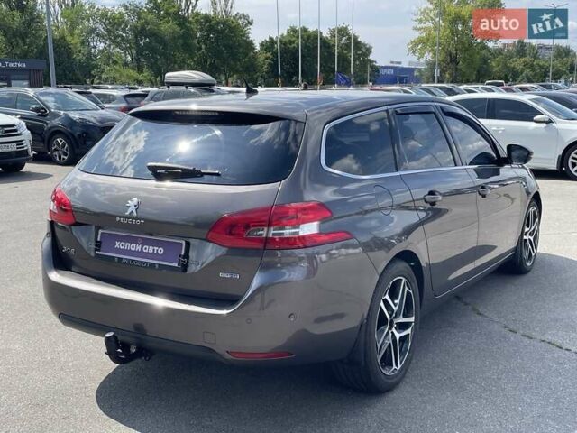 Сірий Пежо 308, об'ємом двигуна 1.56 л та пробігом 169 тис. км за 9400 $, фото 6 на Automoto.ua