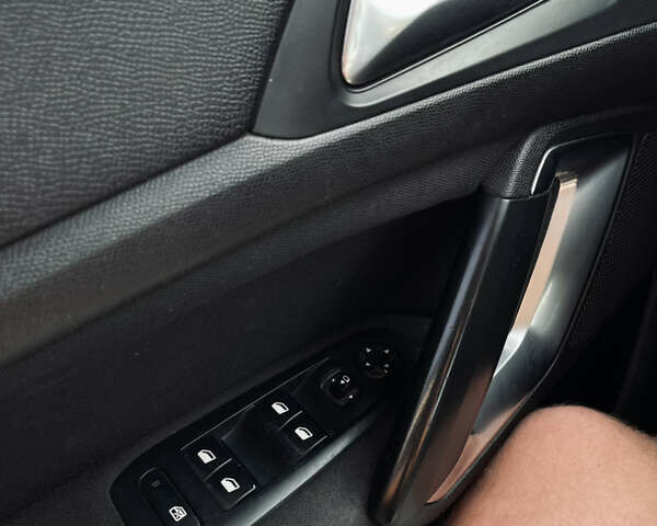 Сірий Пежо 308, об'ємом двигуна 1.56 л та пробігом 154 тис. км за 8550 $, фото 39 на Automoto.ua