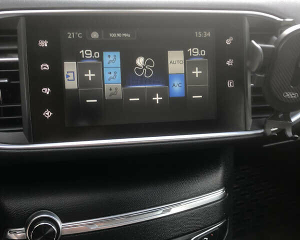 Серый Пежо 308, объемом двигателя 1.56 л и пробегом 261 тыс. км за 7700 $, фото 9 на Automoto.ua