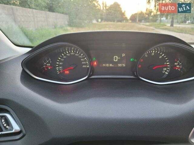 Серый Пежо 308, объемом двигателя 2 л и пробегом 141 тыс. км за 11200 $, фото 18 на Automoto.ua