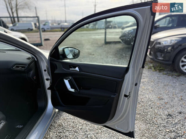 Серый Пежо 308, объемом двигателя 2 л и пробегом 182 тыс. км за 12999 $, фото 32 на Automoto.ua
