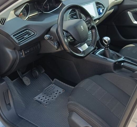 Сірий Пежо 308, об'ємом двигуна 1.6 л та пробігом 209 тис. км за 10200 $, фото 7 на Automoto.ua