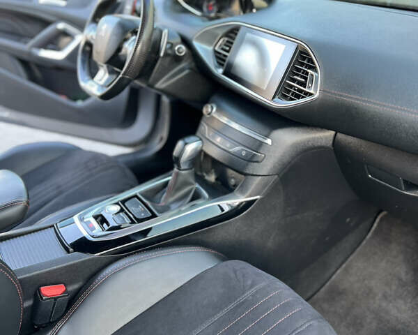 Серый Пежо 308, объемом двигателя 2 л и пробегом 255 тыс. км за 12350 $, фото 31 на Automoto.ua