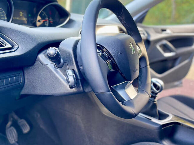 Серый Пежо 308, объемом двигателя 1.56 л и пробегом 217 тыс. км за 6899 $, фото 35 на Automoto.ua