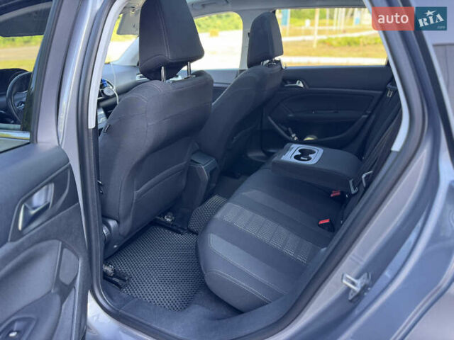 Серый Пежо 308, объемом двигателя 1.6 л и пробегом 276 тыс. км за 9500 $, фото 12 на Automoto.ua