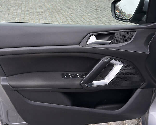 Сірий Пежо 308, об'ємом двигуна 1.56 л та пробігом 251 тис. км за 9300 $, фото 13 на Automoto.ua