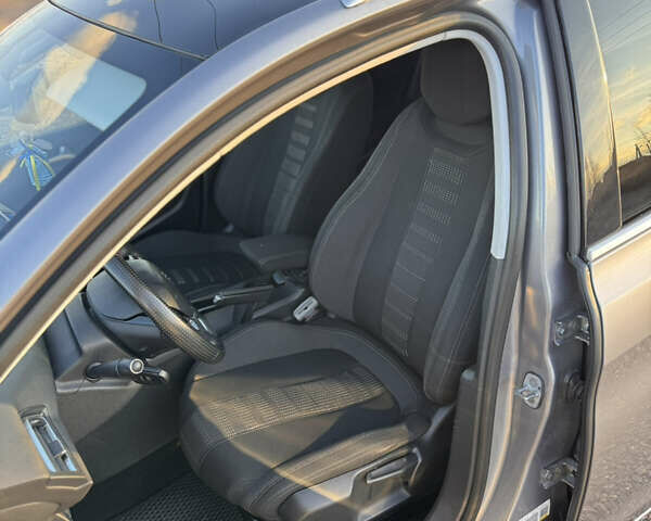 Сірий Пежо 308, об'ємом двигуна 1.6 л та пробігом 279 тис. км за 9500 $, фото 11 на Automoto.ua