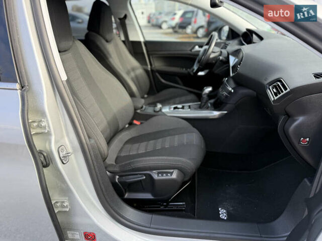 Серый Пежо 308, объемом двигателя 2 л и пробегом 182 тыс. км за 12999 $, фото 33 на Automoto.ua