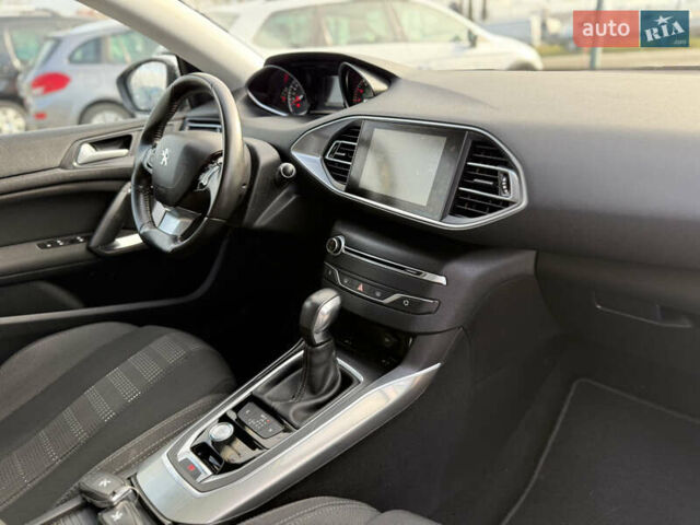 Серый Пежо 308, объемом двигателя 2 л и пробегом 182 тыс. км за 12999 $, фото 35 на Automoto.ua