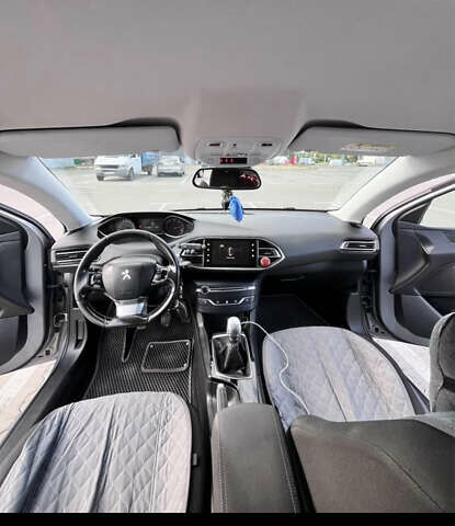 Сірий Пежо 308, об'ємом двигуна 1.6 л та пробігом 280 тис. км за 8700 $, фото 11 на Automoto.ua