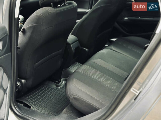 Пежо 308 2015 в Виннице на Automoto.ua Серый Пежо 308, объемом двигателя 1.56 л и пробегом 176 тыс. км за 8700 $, фото 49 на Automoto.ua