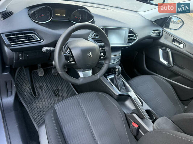 Сірий Пежо 308, об'ємом двигуна 1.6 л та пробігом 225 тис. км за 7499 $, фото 14 на Automoto.ua