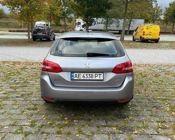 Серый Пежо 308, объемом двигателя 1.56 л и пробегом 214 тыс. км за 10500 $, фото 4 на Automoto.ua