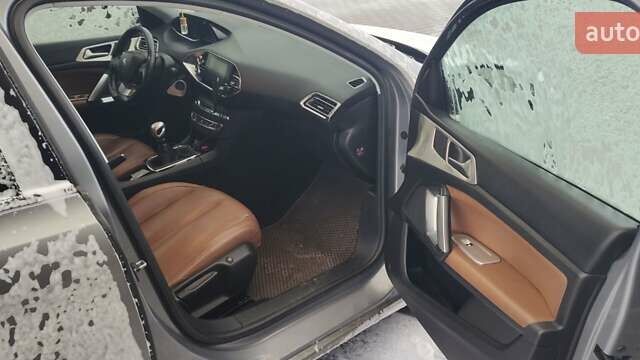 Серый Пежо 308, объемом двигателя 1.56 л и пробегом 239 тыс. км за 10200 $, фото 12 на Automoto.ua