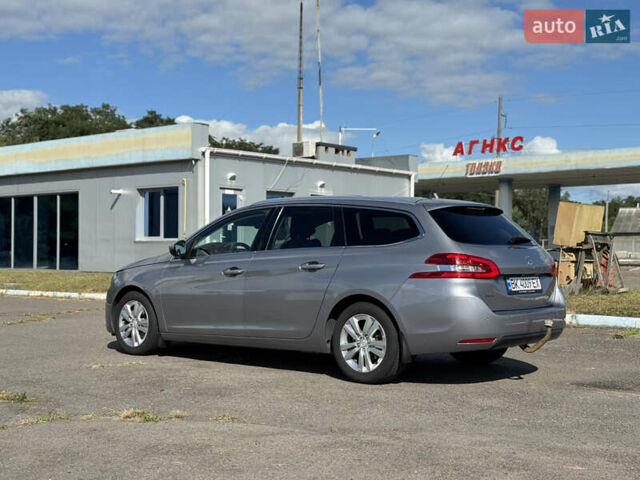 Серый Пежо 308, объемом двигателя 1.6 л и пробегом 276 тыс. км за 9500 $, фото 4 на Automoto.ua