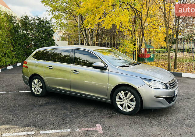 Серый Пежо 308, объемом двигателя 1.56 л и пробегом 300 тыс. км за 8200 $, фото 4 на Automoto.ua