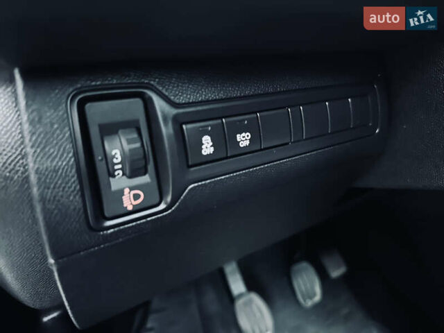 Пежо 308 2015 в Виннице на Automoto.ua Серый Пежо 308, объемом двигателя 1.56 л и пробегом 176 тыс. км за 8700 $, фото 40 на Automoto.ua